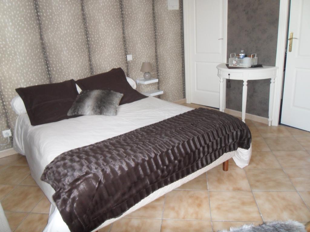 Manoir Du Brugnobois Bed & Breakfast Surques Room photo